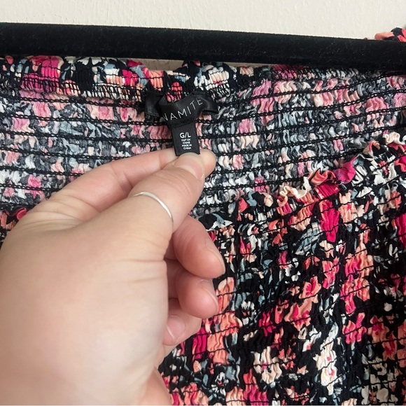 floral dynamite crop top with 3/4 sleeves - Picture 2 of 4